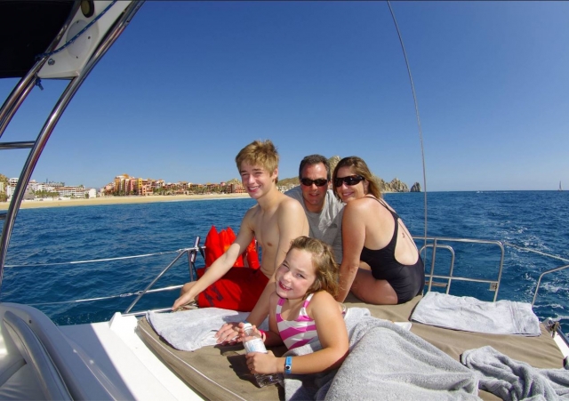 Paseo familiar en barco